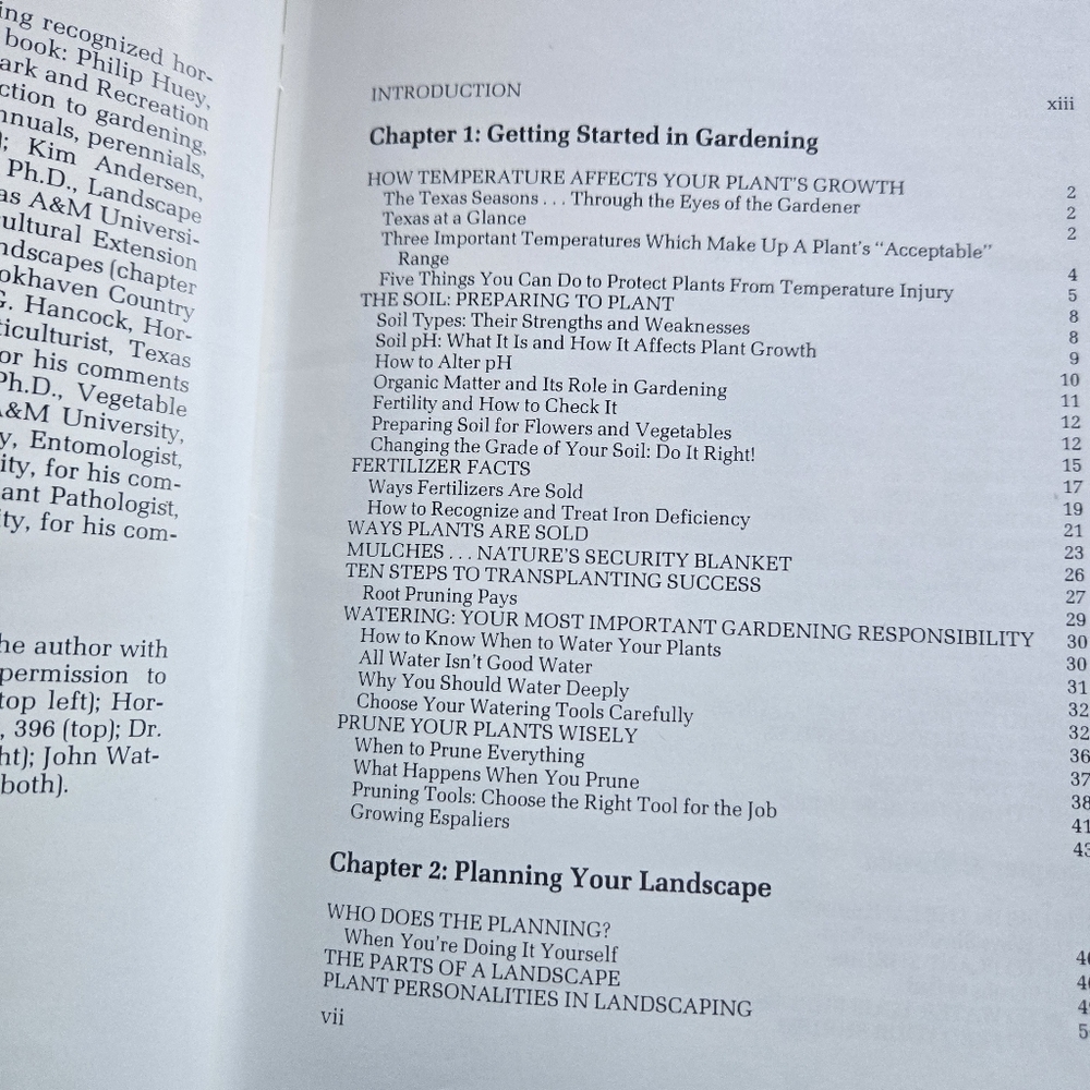 Neil Sperry's Complete Guide To Texas Gardening, hardcover - Picture 3 of 16